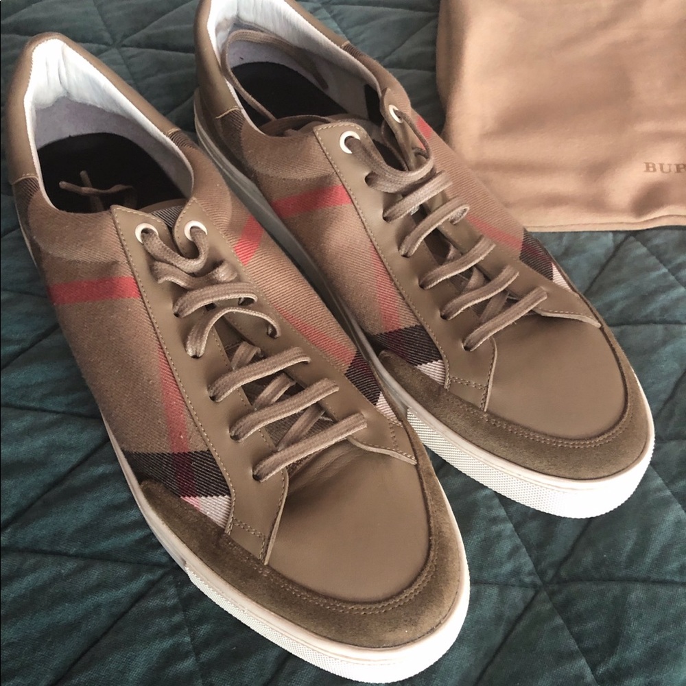 Men’s Burberry sneakers